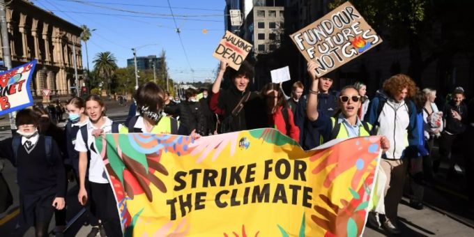 Jugendliche streiken in Melbourne für den Klimaschutz. Klimastreik