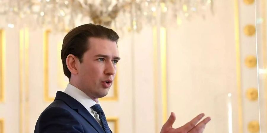 Sebastian Kurz erklärte, er habe sich stets bemüht, die Fragen im Parlament wahrheitsgemäss zu beantworten. Er kritisierte, dass im Untersuchungsausschuss versucht werde, Menschen «irgendwie in eine Falschaussage hineinzudrängen». Foto: Helmut Fohringer/APA/dpa