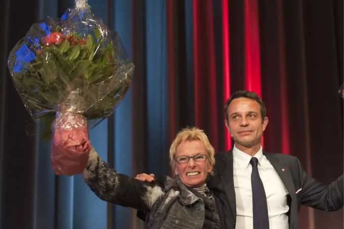 2009 gibt Gigi Oeri das Präsidenten-Amt an Bernhard Heusler ab. FC Basel