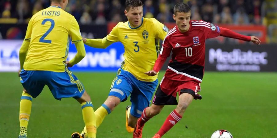 Verteidiger Victor Lindelöf (23, Mitte) spielt seit dieser Saison bei Manchester United.