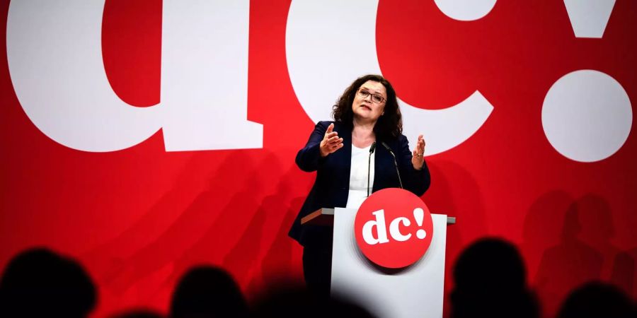 Andrea Nahles, SPD-Chefin, spricht auf dem SPD-Debattencamp.