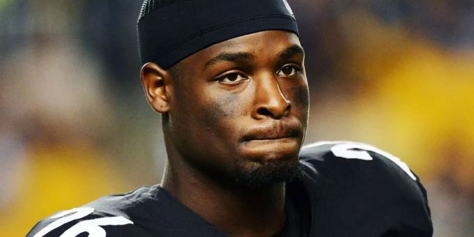 Le'Veon Bell wird diese Saison nicht mehr für die Pittsburgh Steelers spielen. Le'Veon Bell wird diese Saison nicht mehr für die Pittsburgh Steelers spielen.