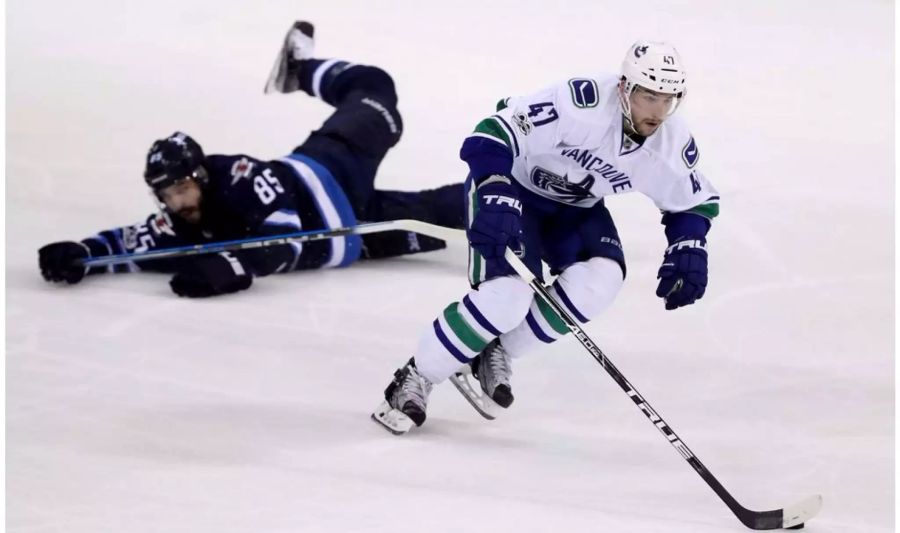 Sven Bärtschi im Trikot der Vancouver Canucks.