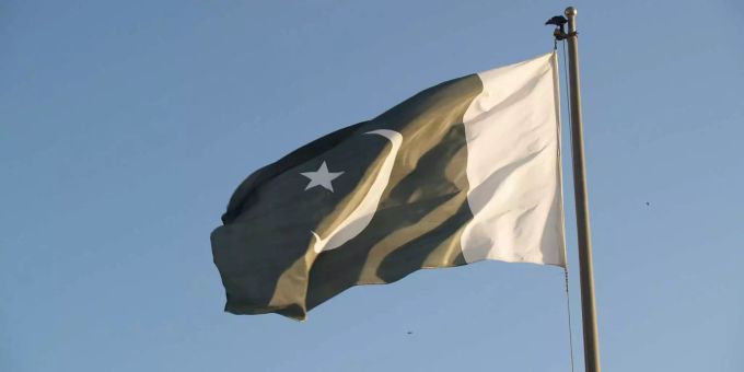 Eine Fahne mit der Flagge Pakistans. Eine Fahne mit der Flagge Pakistans.
