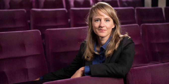 Die Direktorin der Solothurner Filmtage hat im Zürcher Kino Houdini das Programm der kommenden Solothurner Filmtage bekanntgegeben. Dieses Bild zeigt die Festivaldirektorin Seraina Rohrer.