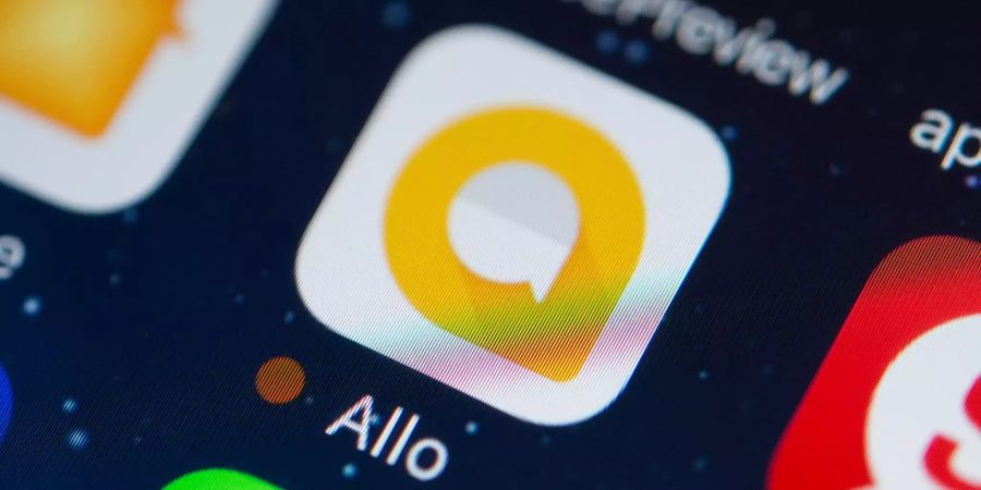 Das Symbol der Messaging-App "Allo" von Google ist auf dem Bildschirm eines Smartphones zu sehen.