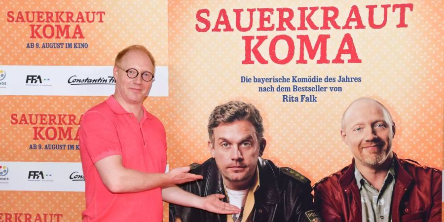 Schauspieler Simon Schwarz kommt zur Premiere des Kinofilms «Sauerkrautkoma» in den Mathäser Filmpalast. Der Film kommt am 09.08.2018 in der Deutschschweiz in die Kinos.