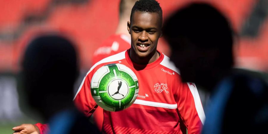 Edimilson Fernandes fällt für längere Zeit aus.