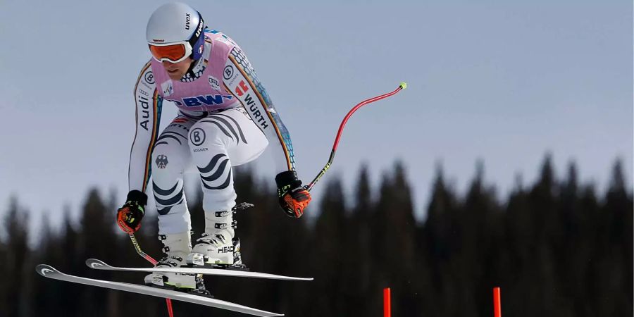 Josef Ferstl aus Deutschland gewinnt sein erstes Weltcup-Rennen.