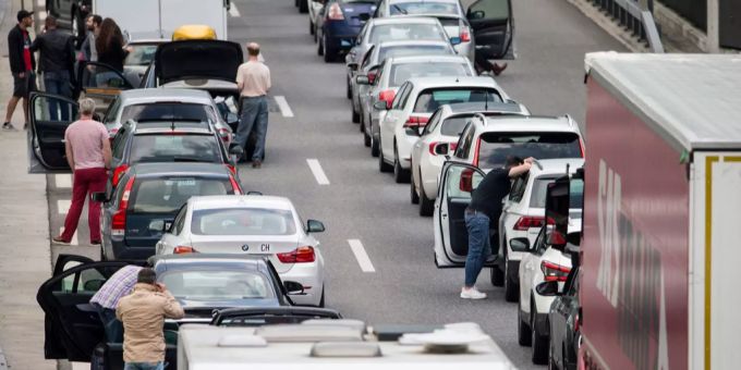 Kommentar - Sechsspurige Autobahn führt in die Sackgasse