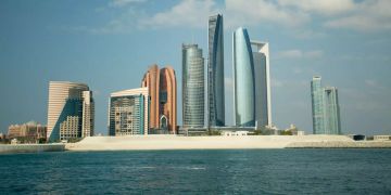 Die Skyline von Abu Dhabi.