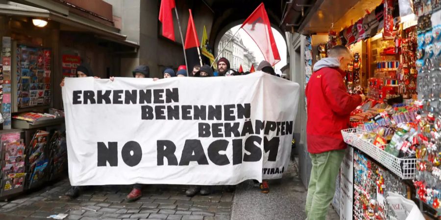 Demonstration gegen Rassismus in der Berner Innenstadt.