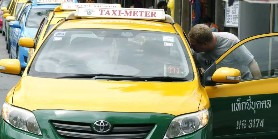 Taxifahren in Bangkok wird teurer.