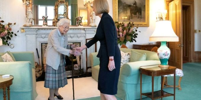 Die Queen ernennt Liz Truss zur neuen Premierministerin Queen Elizabeth Truss