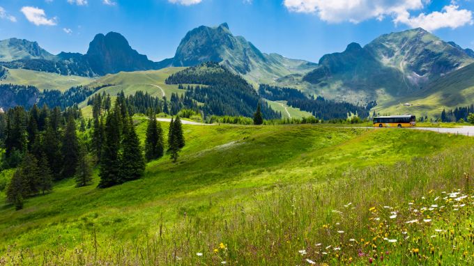 Den Ausgangspunkt der Wanderung erreicht ihr mit dem Postauto. Herbstwanderungen