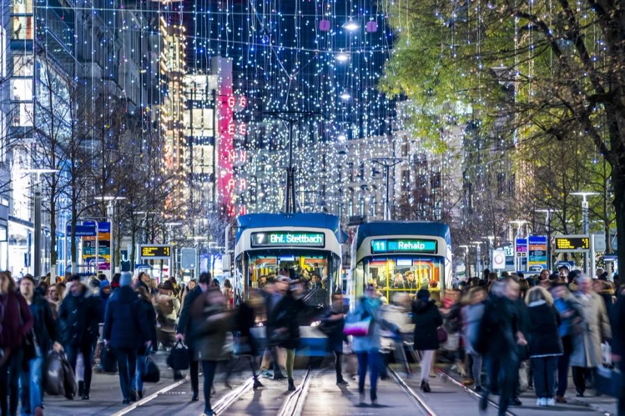 Lucy Weihnachtsbeleuchtung Zürich