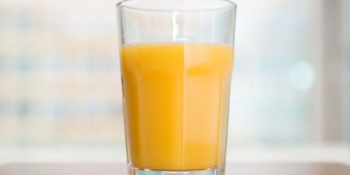 Schlechte Ernten lassen den Lagerbestand an Orangensaft schrumpfen. Verbraucher müssen sich auf höhere Preise einstellen. Schlechte Ernten lassen den Lagerbestand an Orangensaft schrumpfen. Verbraucher müssen sich auf höhere Preise einstellen.