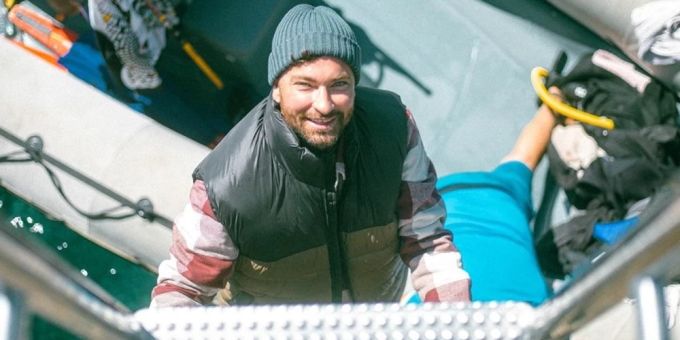 Marteria ist in einem neuen Werbespot von Fisherman's Friend zu sehen. Marteria ist in einem neuen Werbespot von Fisherman's Friend zu sehen.