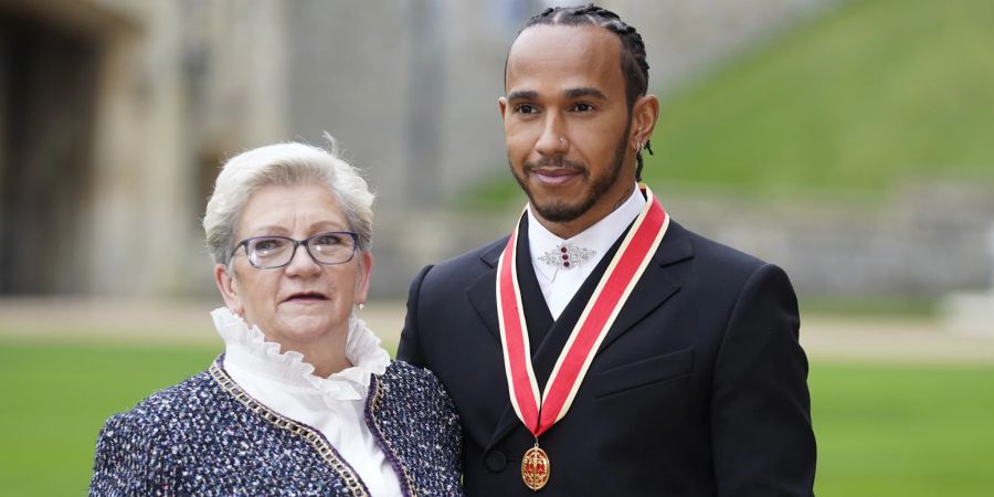 Lewis Hamilton Carmen Lockhart