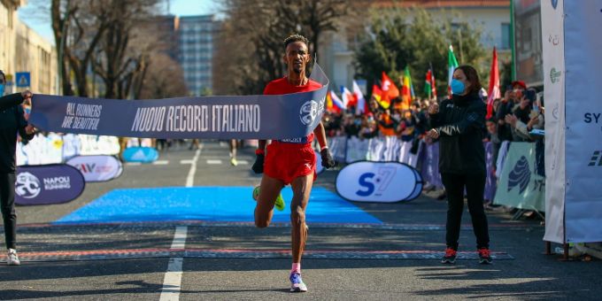 Unter Stunde - Halbmarathon: Yeman Crippa knackt italienischen Rekord