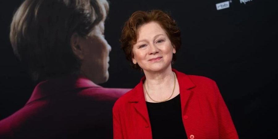Die Schauspielerin Imogen Kogge ist Oma mit Leib und Seele. Foto: Jonas Walzberg/dpa