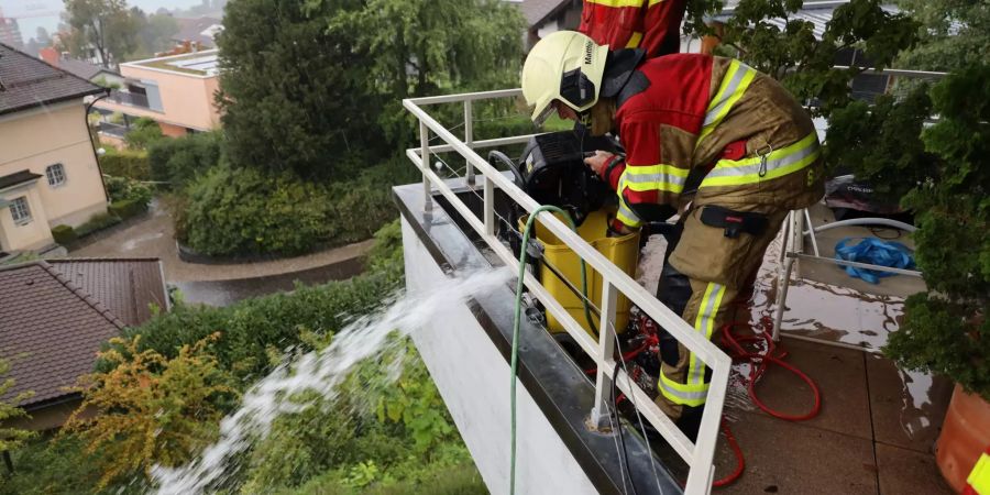 Kanton Zug Feuerwehreinsätze Dauerregen