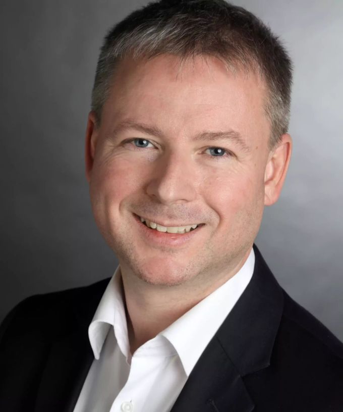 SVP-Fraktionschef Thomas Haas sagt JA zur Begrenzungsinitiative. Thomas Haas Begrenzungsinitiative