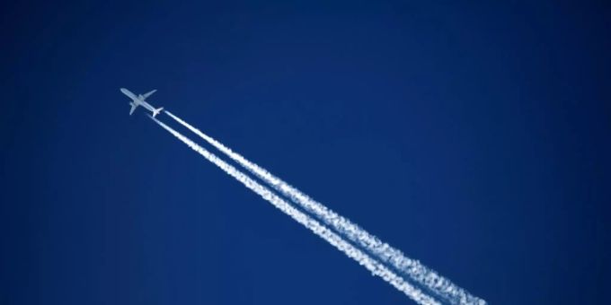 München - Halbjahresgewinn des Triebwerksbauers MTU nimmt um fast 50 Prozent ab