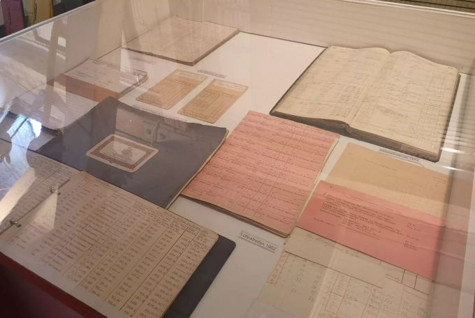 Personalakten von damals. Industriemuseum Oberentfelden