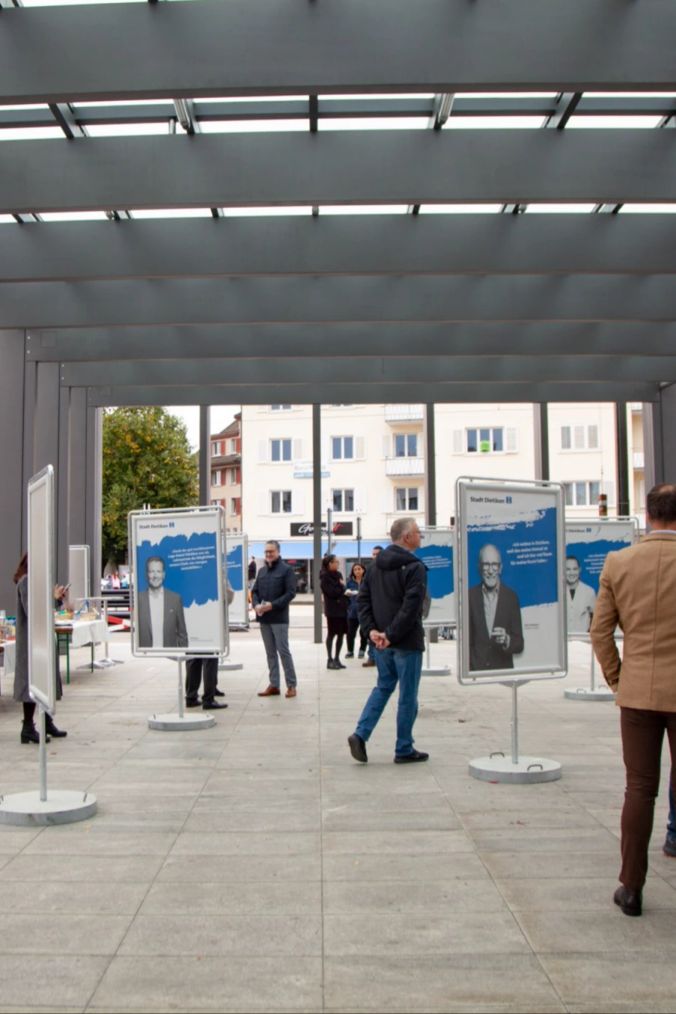Testimonial Kampagne am Kirchplatz in der Markthalle in Dietikon.