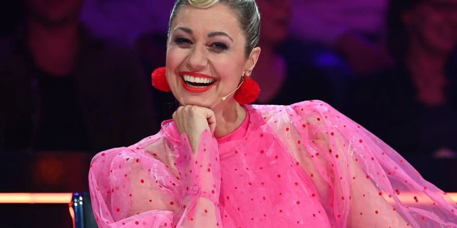 Sie ist als Einzige gesetzt: Ruth Moschner sitzt in jeder Folge von «The Masked Singer» im Rateteam.