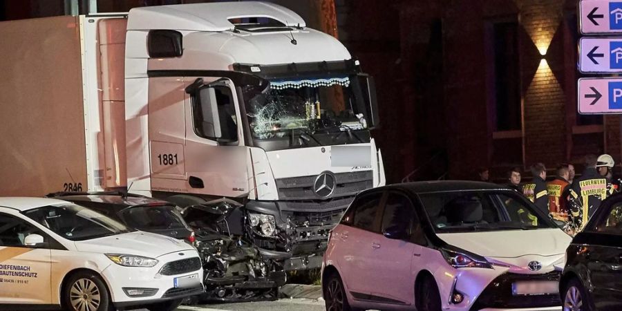 Limburg Lastwagen LKW Attacke
