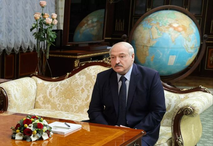 Alexander Lukaschenko, Präsident von Belarus. Russischer Aussenminister in Belarus