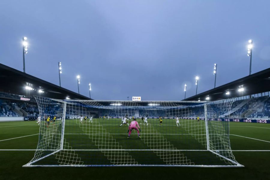 Das Stadion bietet Platz für rund 12'000 Zuschauer.