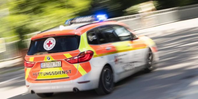 Ausgerutscht - Mann bei Arbeitsunfall verletzt