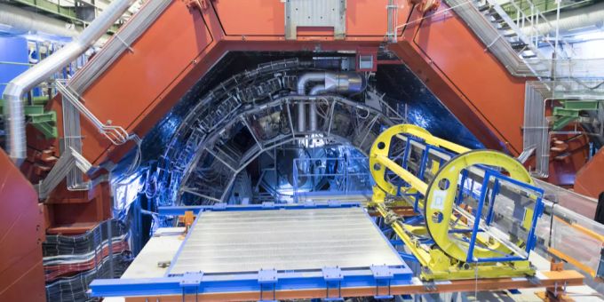 Cern Setzt In Zukunft Auf Open Source Statt Microsoft