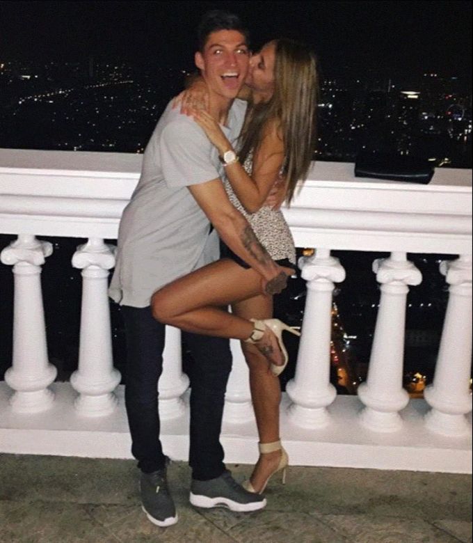 Mirjana ist glücklich mit Nati-Kicker Steven Zuber verheiratet. mirjana zuber