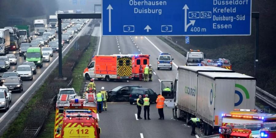 Verkehrsunfall auf einer Autobahn