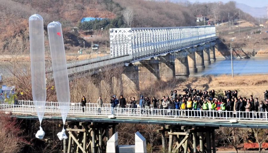 Flugblätter Propaganda Südkorea