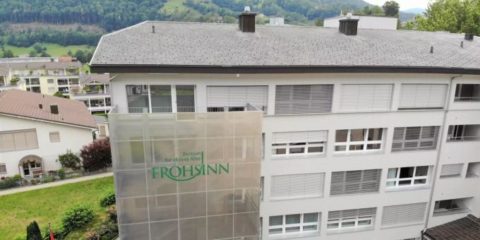 Das Zentrum für aktives Alter Frohsinn AG ist ein Alters- und Pflegeheim seit 1969 in Oberarth Kanton Schwyz Coronavirus