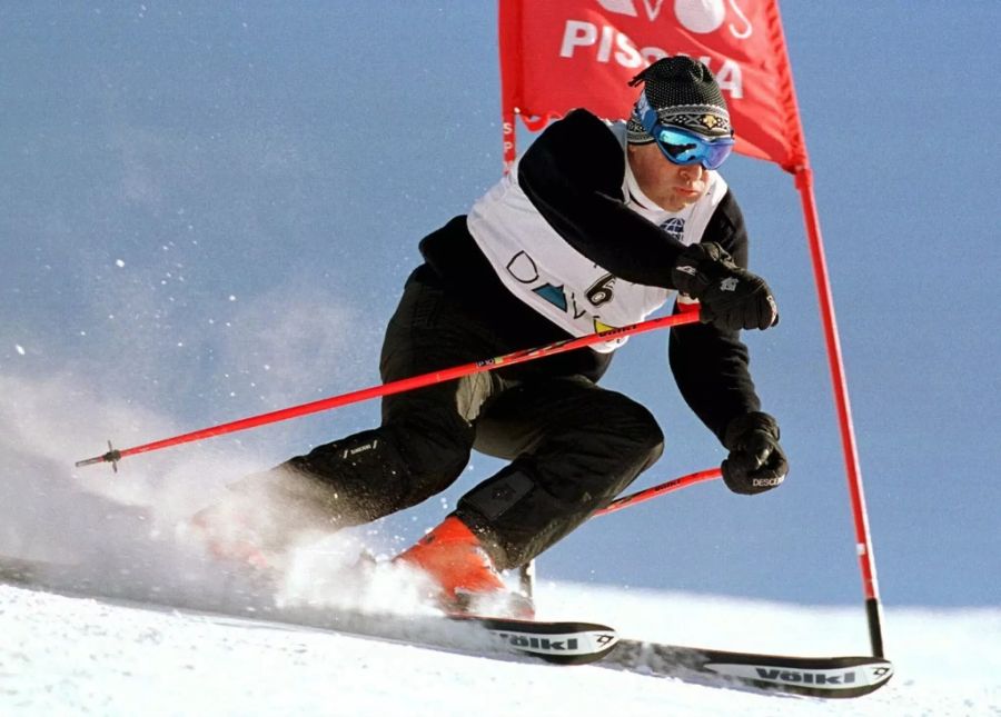 Der begeisterte Sportler beim Parlamentarier-Skirennen.