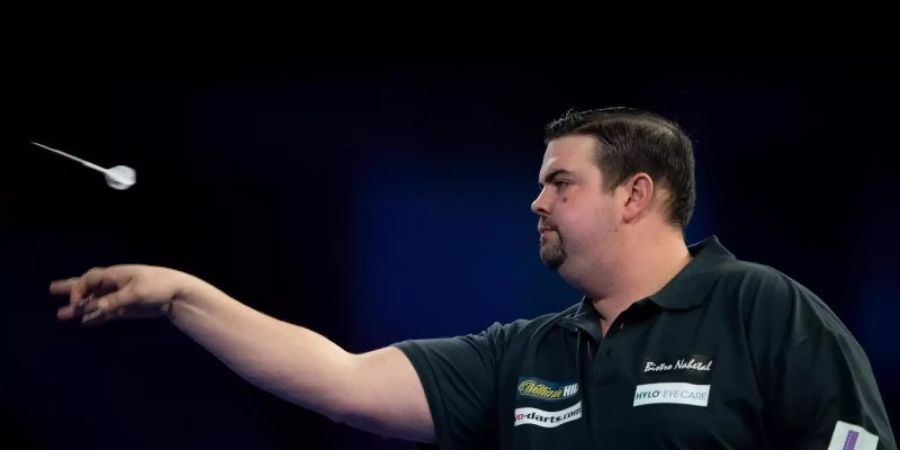 Neben Max Hopp Deutschlands zweiter Top-Darts-Spieler: Gabriel Clemens. Foto: Ian Walton/PA Wire/dpa