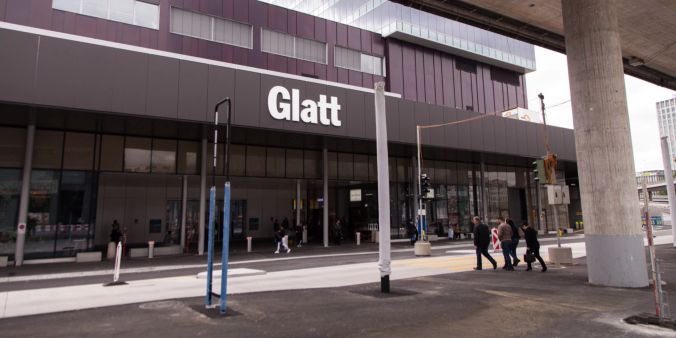 Eingang zum Glattzentrum