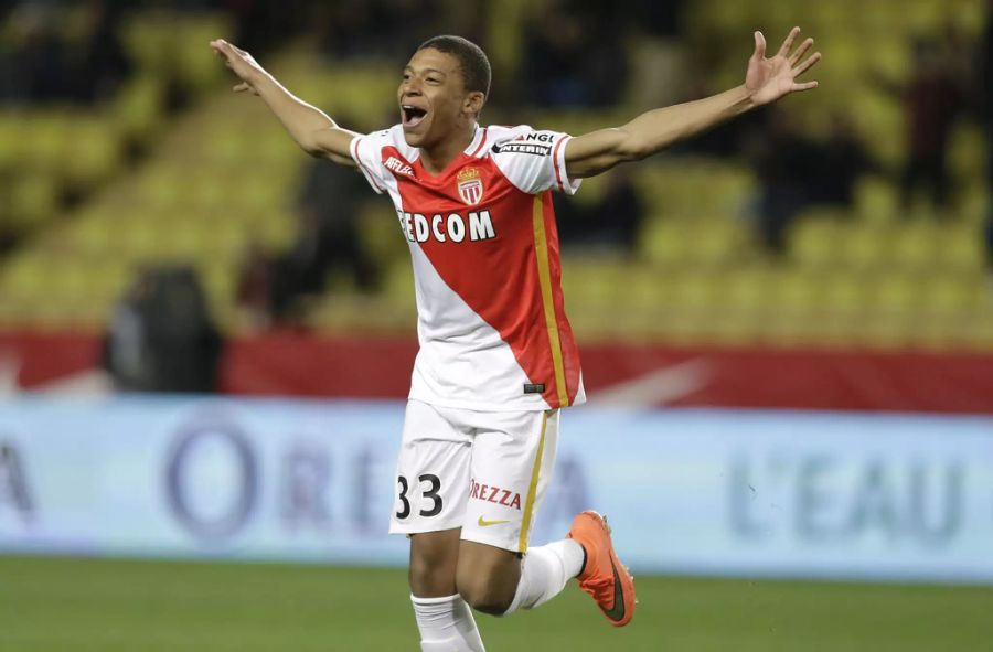 Ausgebildet wurde der Franzose bei der AS Monaco.