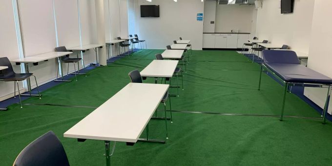 So sieht die Umkleidekabine des FCB beim Spiel in Luzern aus. FC Basel