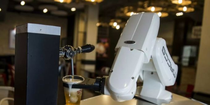 Roboter Beer Cart im Einsatz Roboter Beer Cart im Einsatz