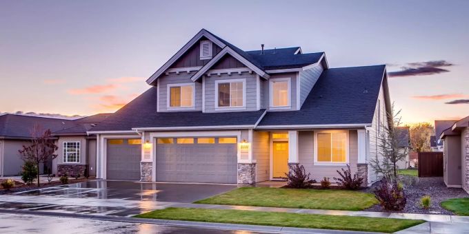 Soll man die Hypothek für sein Haus jetzt mit einer 10-jährigen Festhypothek erneuern? Ein Haus