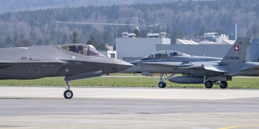 F-35A F/A-18 Flugplatz Emmen