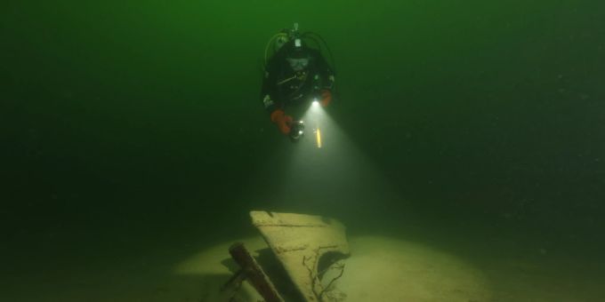 35 Kilo - Taucher entdecken Silberschatz im Zürichsee