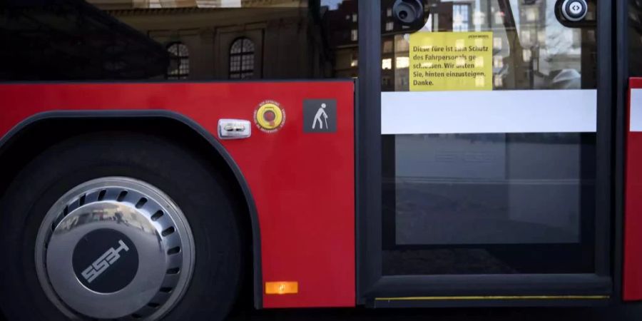 Für die Busfahrer sei es nicht immer einfach zu sehen, wer mitfahren will.